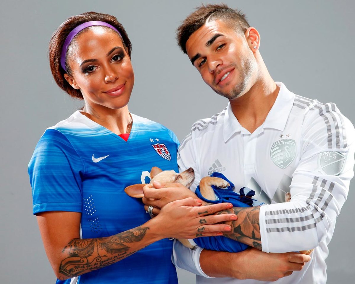 sydney-leroux-X159570_TK4_2066.jpg